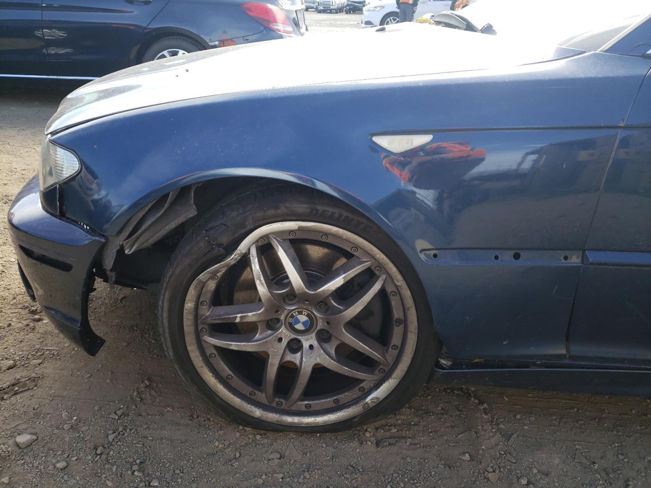 Photo 9 from auction – 2004 BMW 330 CI with VIN WBABW53454PL44209