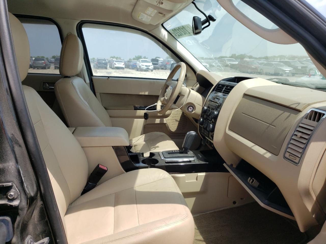 Photo 5 from auction – 2012 FORD ESCAPE LIM with VIN 1FMCU0EG6CKB30831