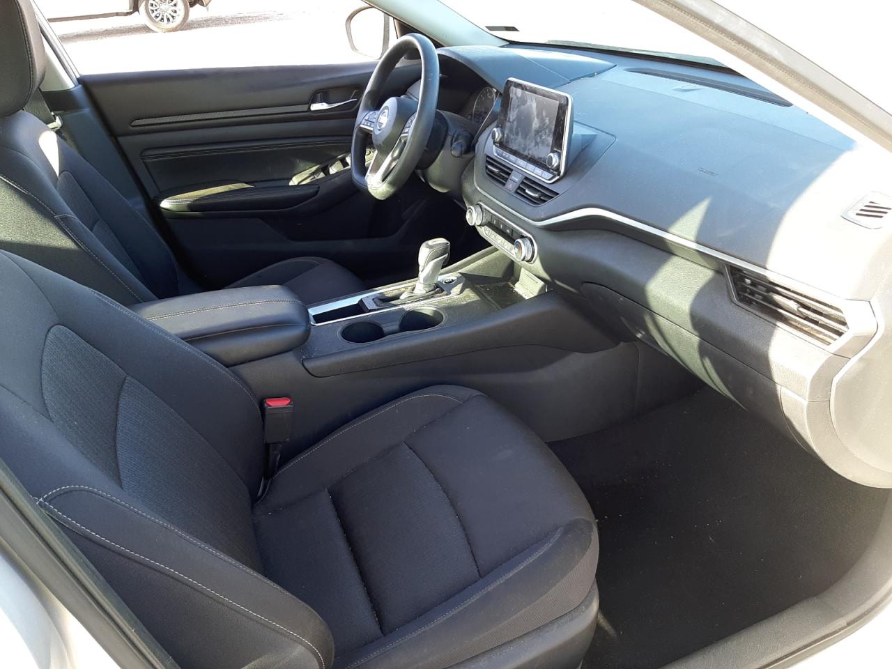 Photo 5 from auction – 2019 NISSAN ALTIMA S with VIN 1N4BL4BV0KC258719