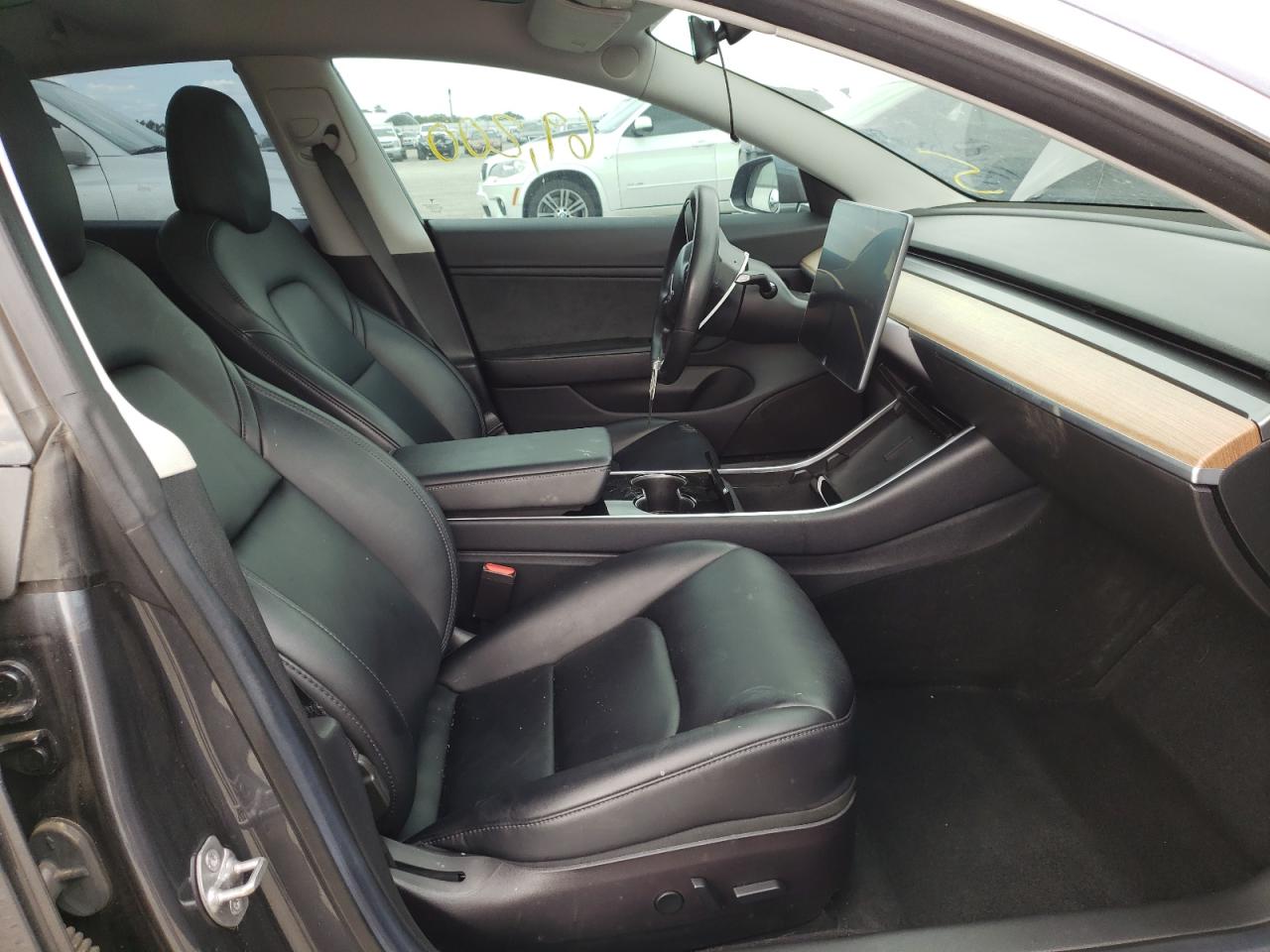 Photo 5 from auction – 2018 TESLA MODEL 3 with VIN 5YJ3E1EA2JF025894