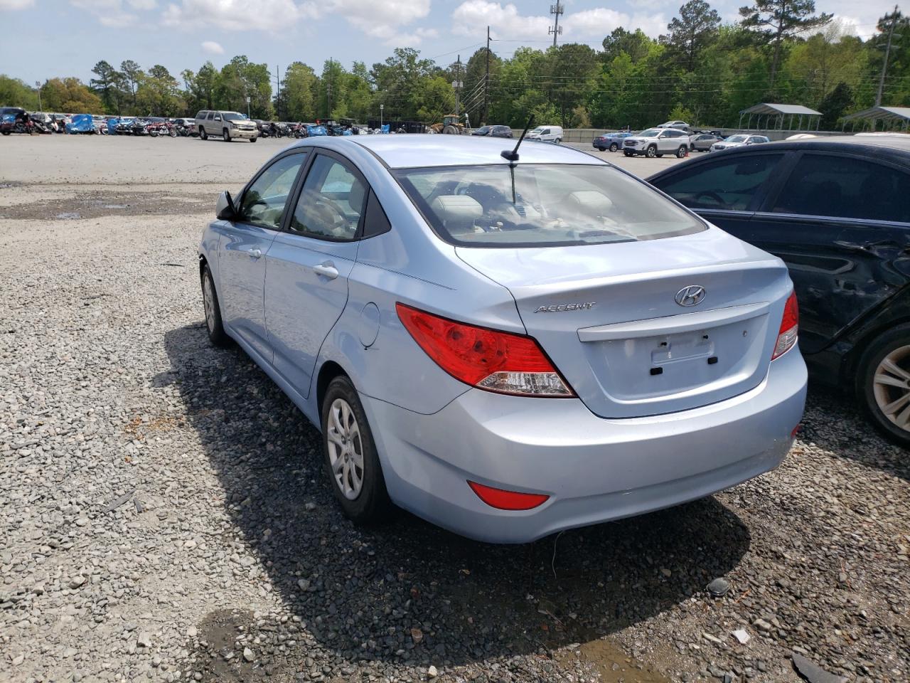 Photo 3 from auction – 2013 HYUNDAI ACCENT GLS with VIN KMHCT4AE2DU479554