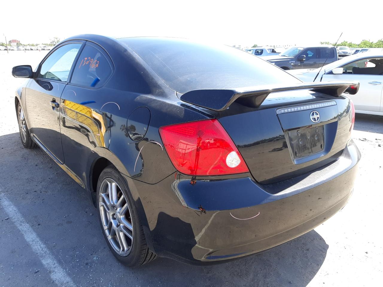 Photo 3 from auction – 2005 TOYOTA SCION TC with VIN JTKDE177950060550