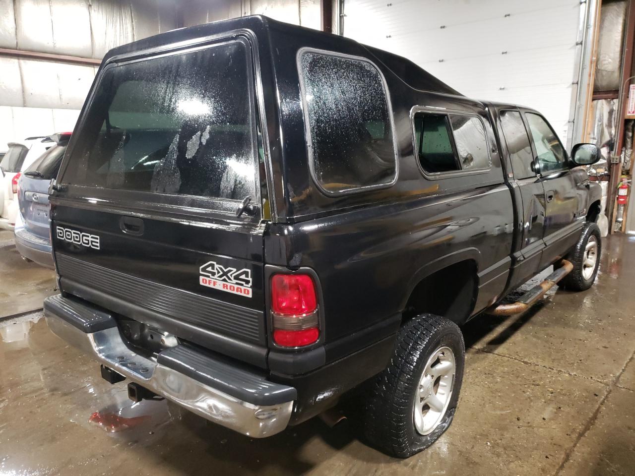 Photo 4 from auction – 2001 DODGE RAM 1500 with VIN 3B7HF13Z81G217066