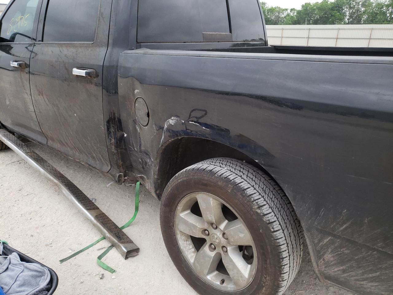 Photo 9 from auction – 2015 RAM 1500 SLT with VIN 1C6RR6LT4FS634468