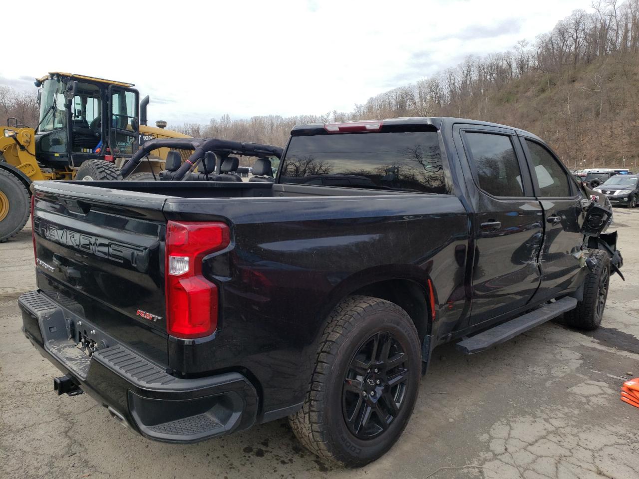 Photo 4 from auction – 2021 CHEVROLET SILVERADO with VIN 3GCUYEED8MG336628