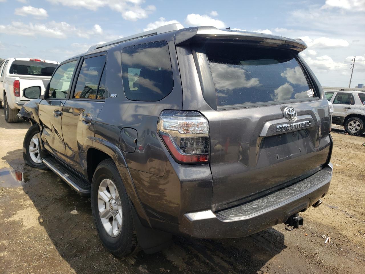 Photo 3 from auction – 2016 TOYOTA 4RUNNER SR with VIN JTEZU5JRXG5144332