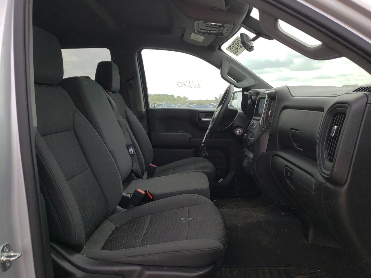 Photo 19 from auction – 2021 CHEVROLET SILVERADO with VIN 1GCPYCEF0MZ312424