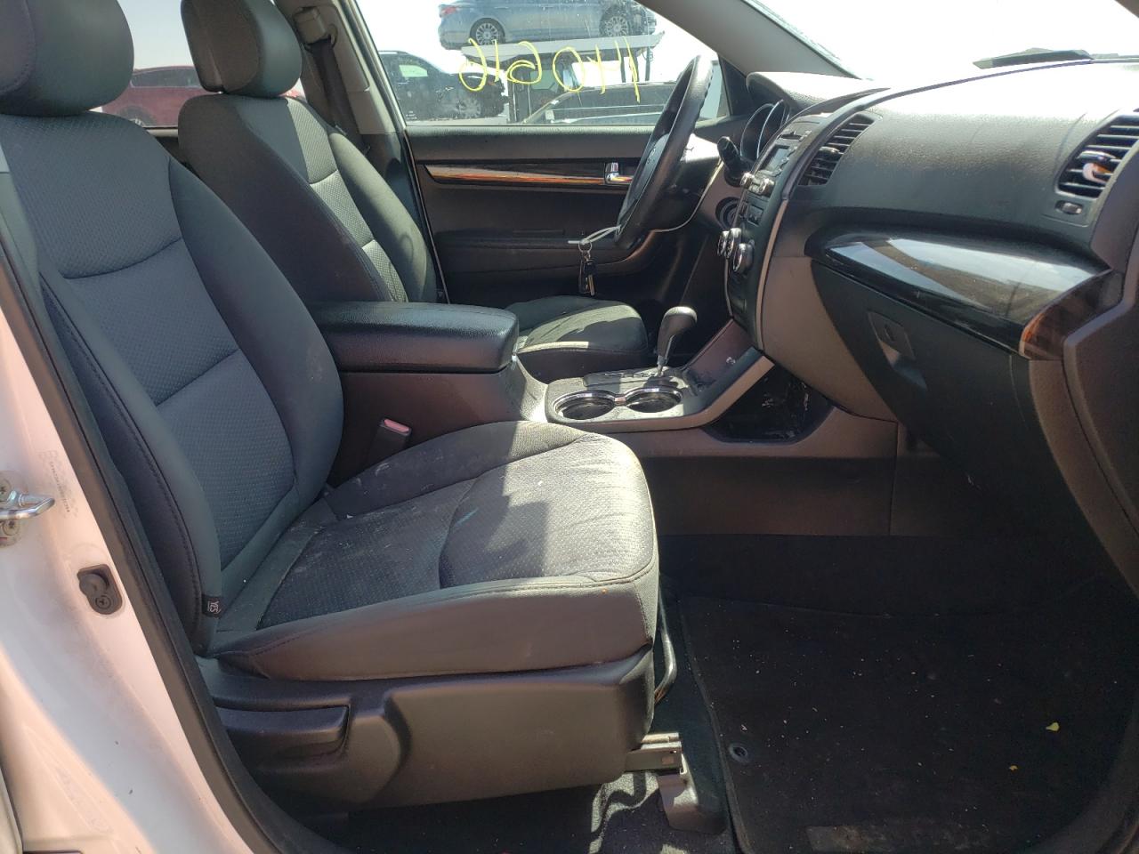 Photo 5 from auction – 2012 KIA SORENTO BA with VIN 5XYKT3A15CG231354