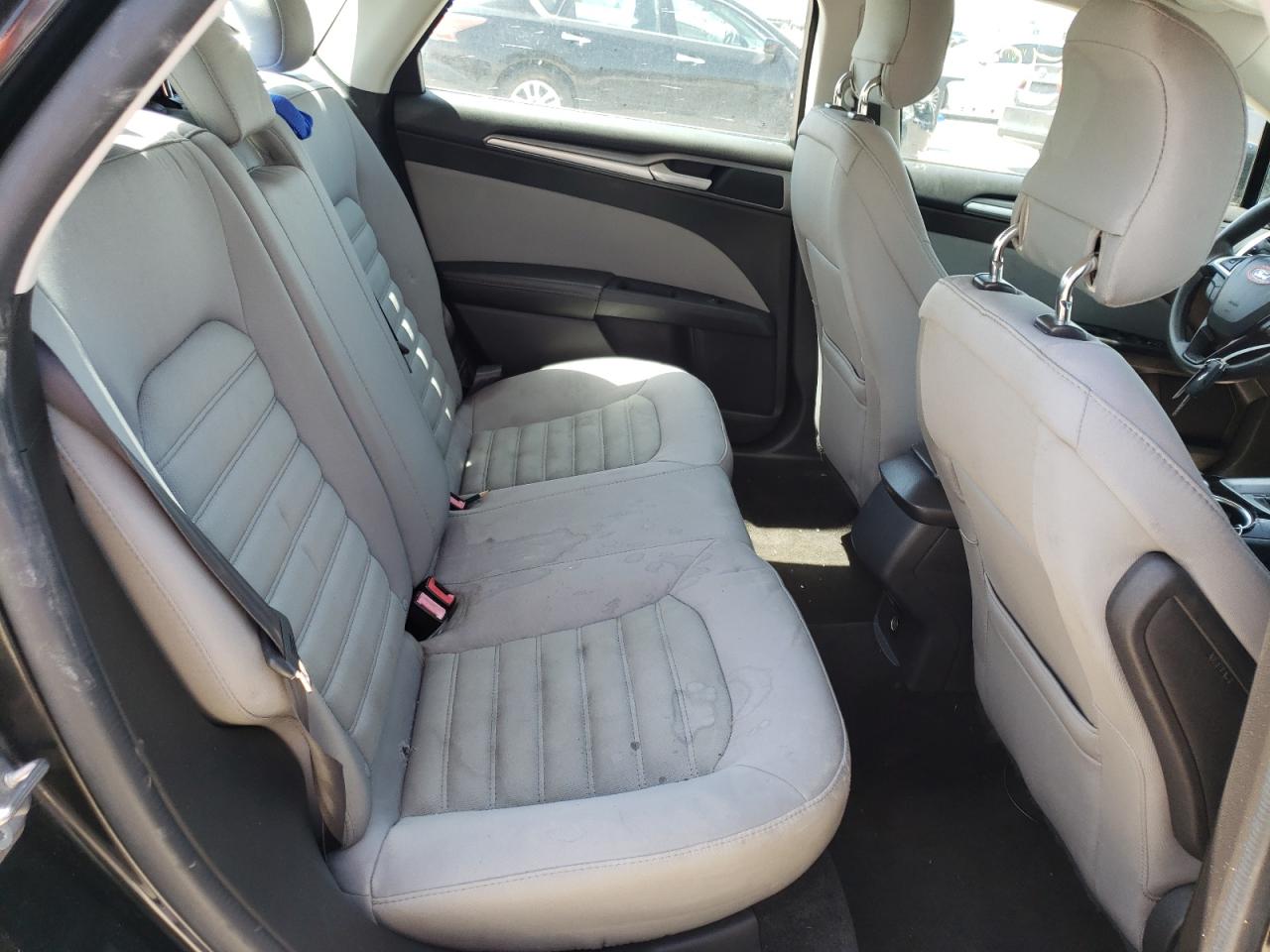 Photo 6 from auction – 2014 FORD FUSION S with VIN 3FA6P0G71ER396655