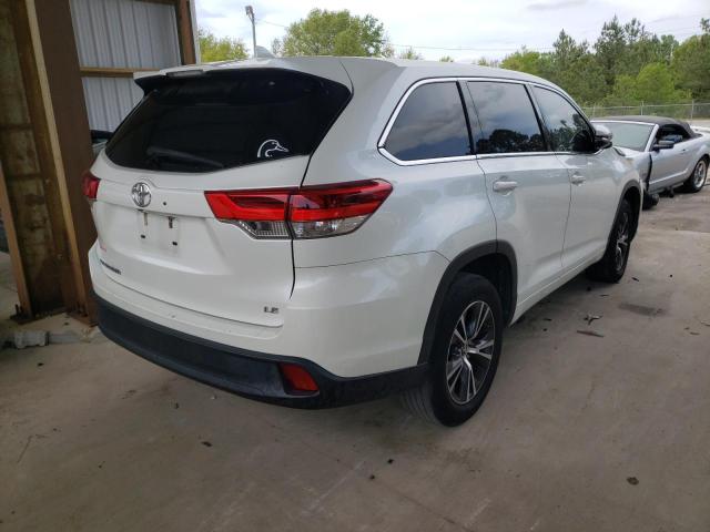Photo 4 from auction – 2017 TOYOTA HIGHLANDER with VIN 5TDZZRFH2HS226824