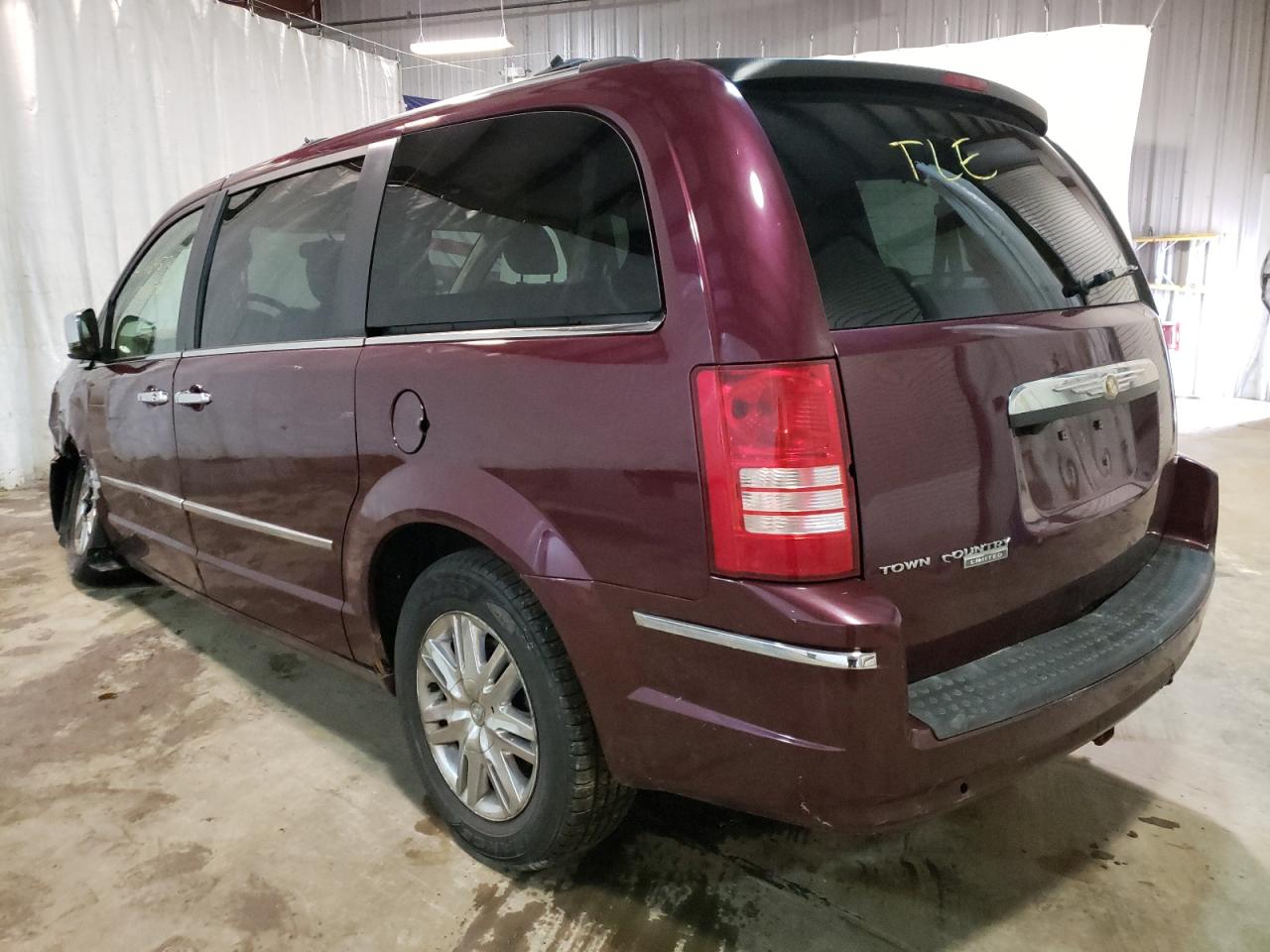 Photo 3 from auction – 2008 CHRYSLER TOWN & COU with VIN 2A8HR64X78R778020