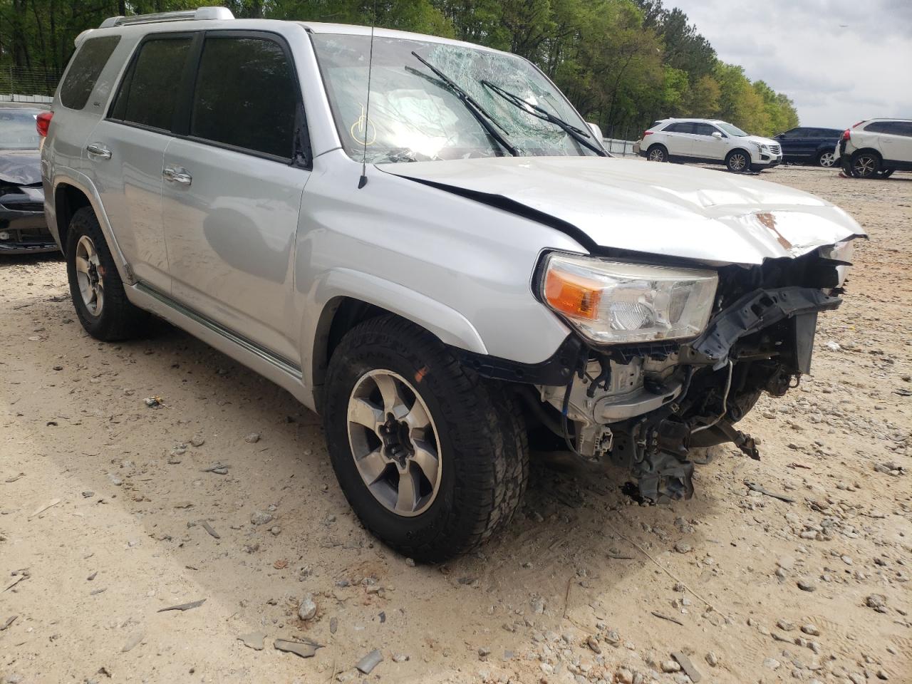 TOYOTA 4RUNNER SR 2013 with VIN JTEZU5JR5D5055635 - Photo from auction