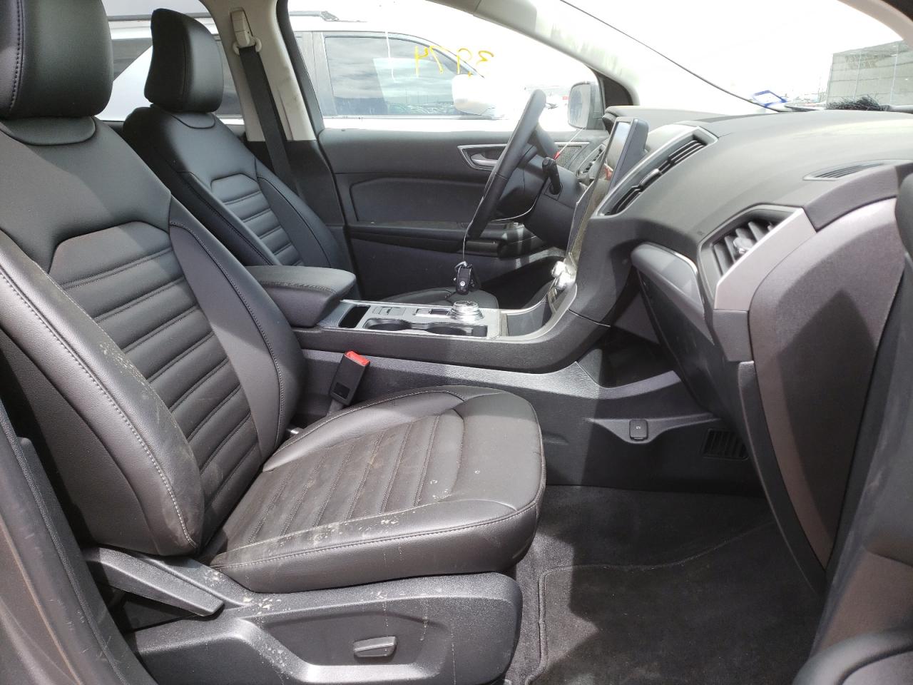 Photo 5 from auction – 2022 FORD EDGE SEL with VIN 2FMPK4J92NBA09796