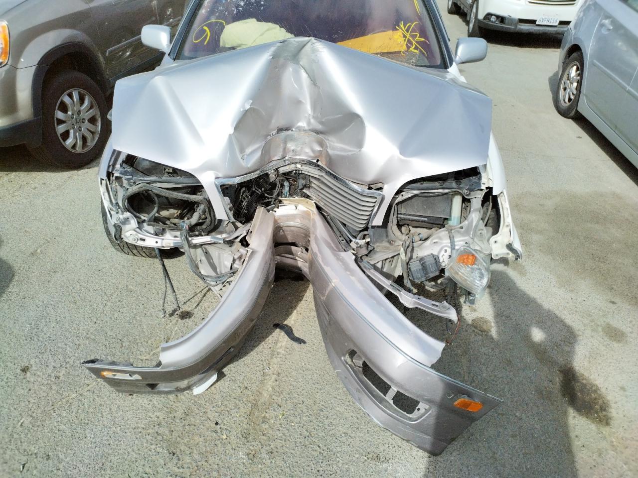 Photo 7 from auction – 1998 LEXUS LS 400 with VIN JT8BH28F0W0099433