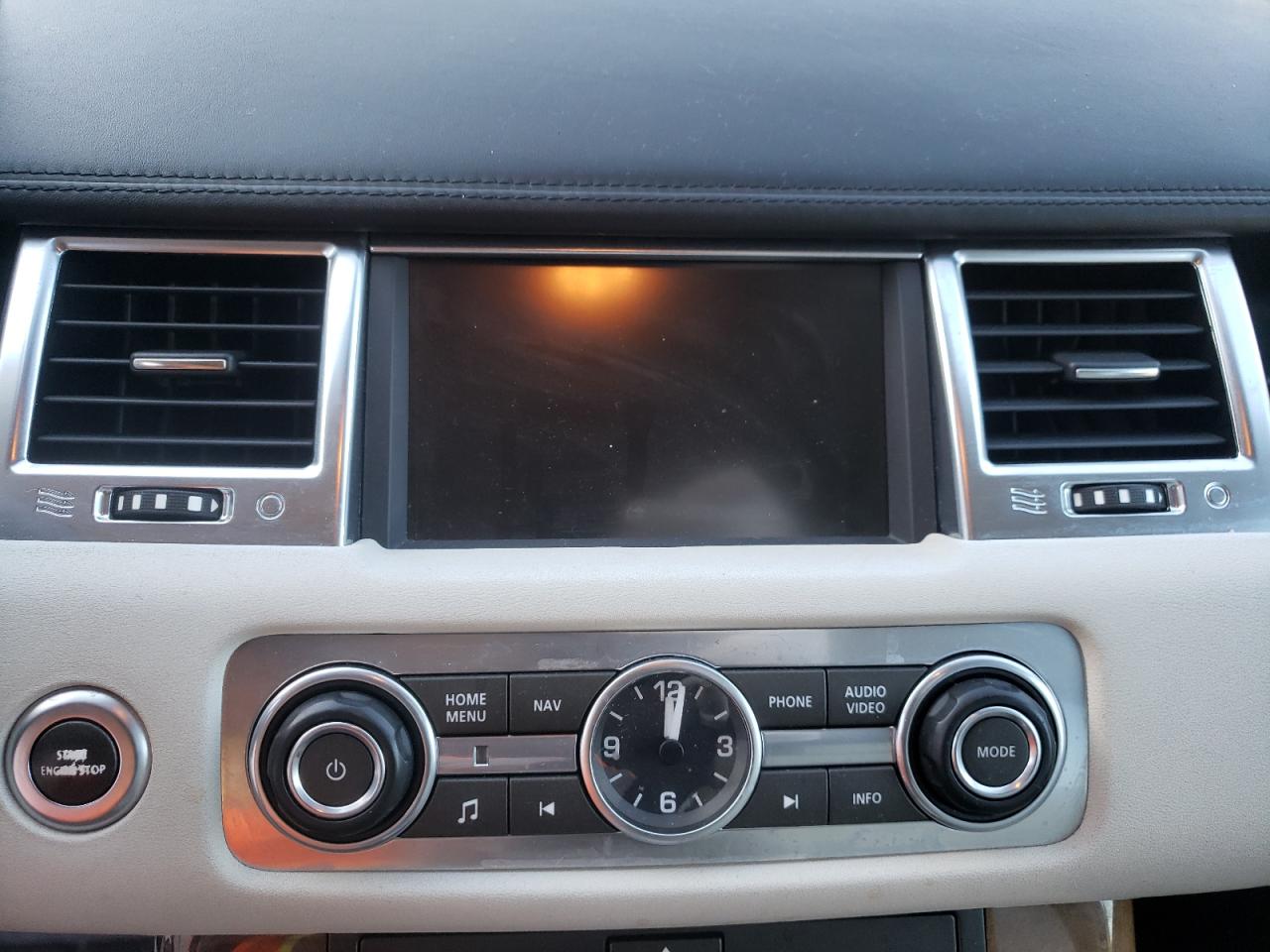 Photo 9 from auction – 2011 LAND ROVER RANGE ROVE with VIN SALSK2D48BA706487