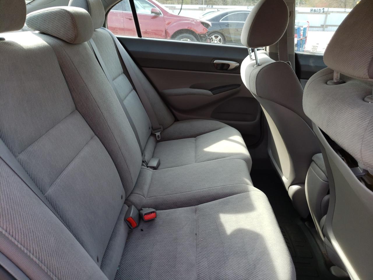 Photo 6 from auction – 2010 HONDA CIVIC LX with VIN 19XFA1F52AE075484