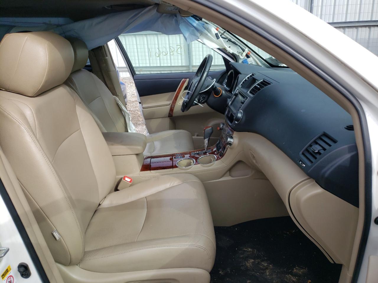 Photo 5 from auction – 2013 TOYOTA HIGHLANDER with VIN 5TDDK3EH3DS204807