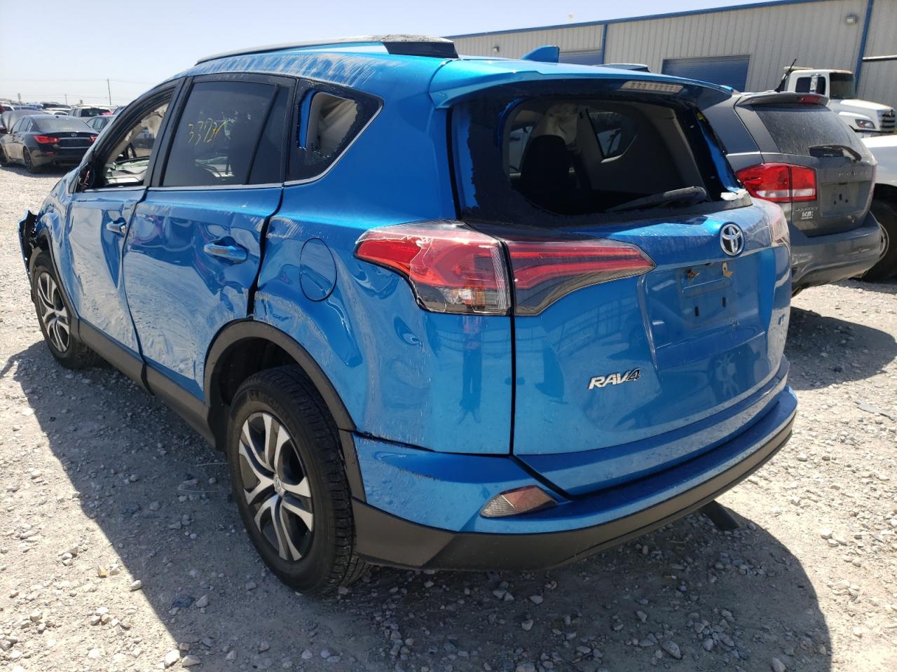 Photo 3 from auction – 2018 TOYOTA RAV4 LE with VIN 2T3ZFREV7JW507957