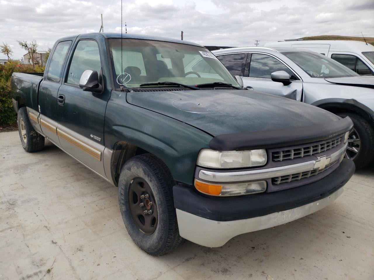 CHEVROLET SILVERADO 2001 with VIN 2GCEC19T811357321 - Photo from auction