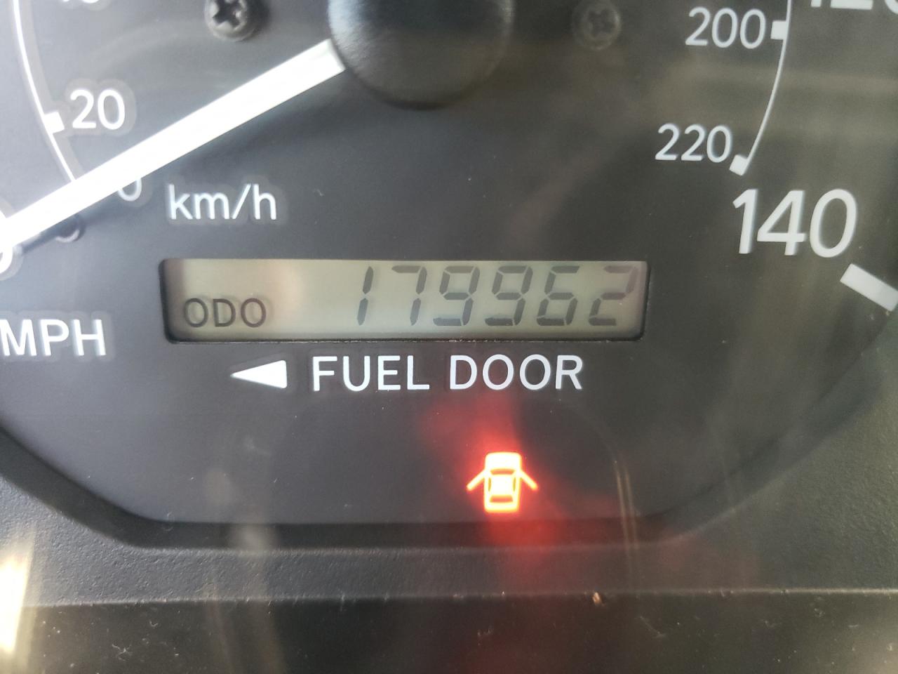 Photo 8 from auction – 2000 TOYOTA CAMRY CE with VIN 4T1BG22K4YU680175