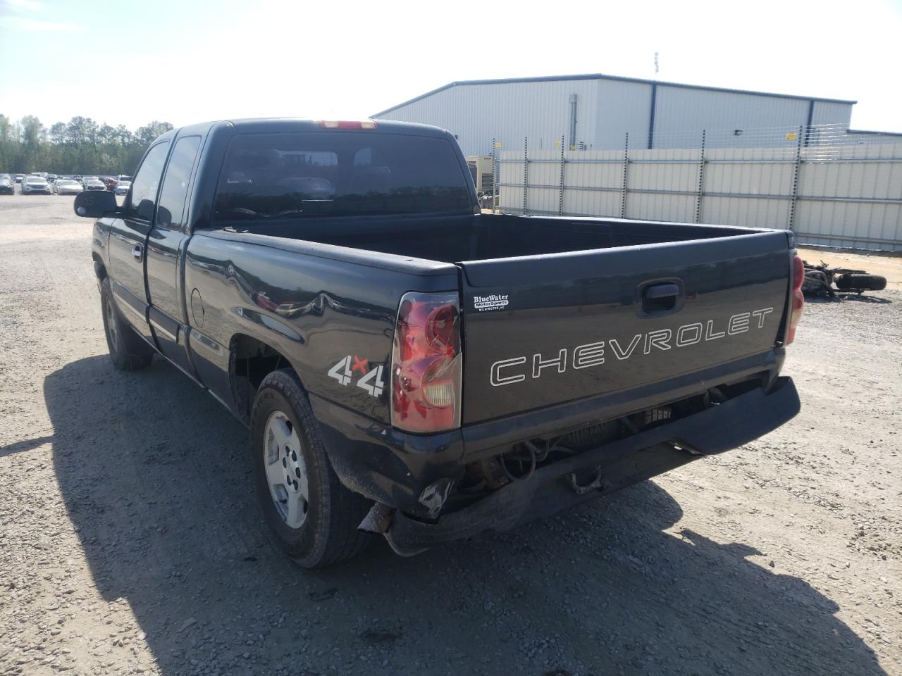 Photo 3 from auction – 2004 CHEVROLET SILVRDO LT with VIN 1GCEK19V54E379736