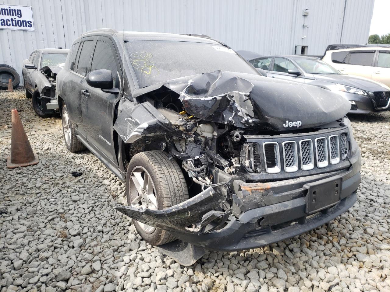 JEEP COMPASS LI 2015 with VIN 1C4NJDCB0FD340256 - Photo from auction