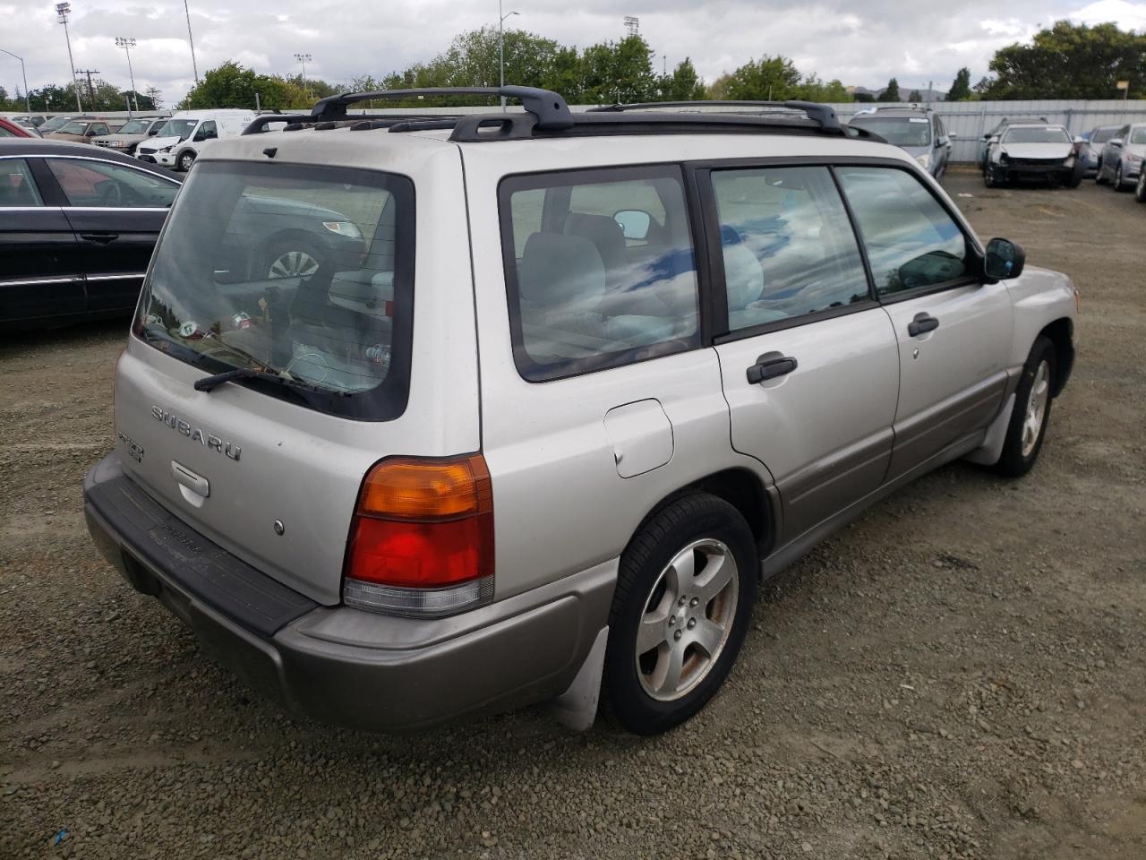 Photo 4 from auction – 2000 SUBARU FORESTER S with VIN JF1SF6555YH730259
