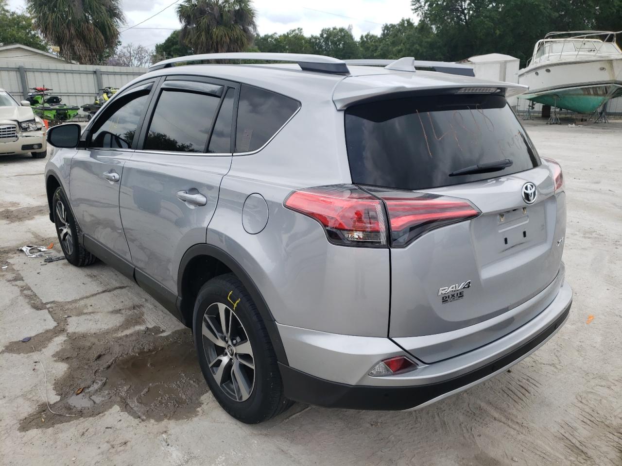 Photo 3 from auction – 2018 TOYOTA RAV4 ADVEN with VIN JTMWFREV2JD115727
