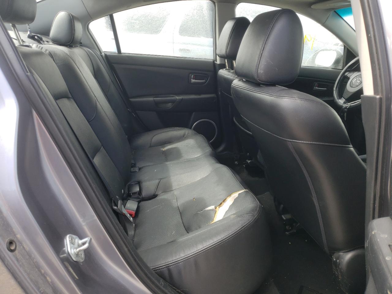 Photo 6 from auction – 2005 MAZDA 3 with VIN JM1BK123451263528