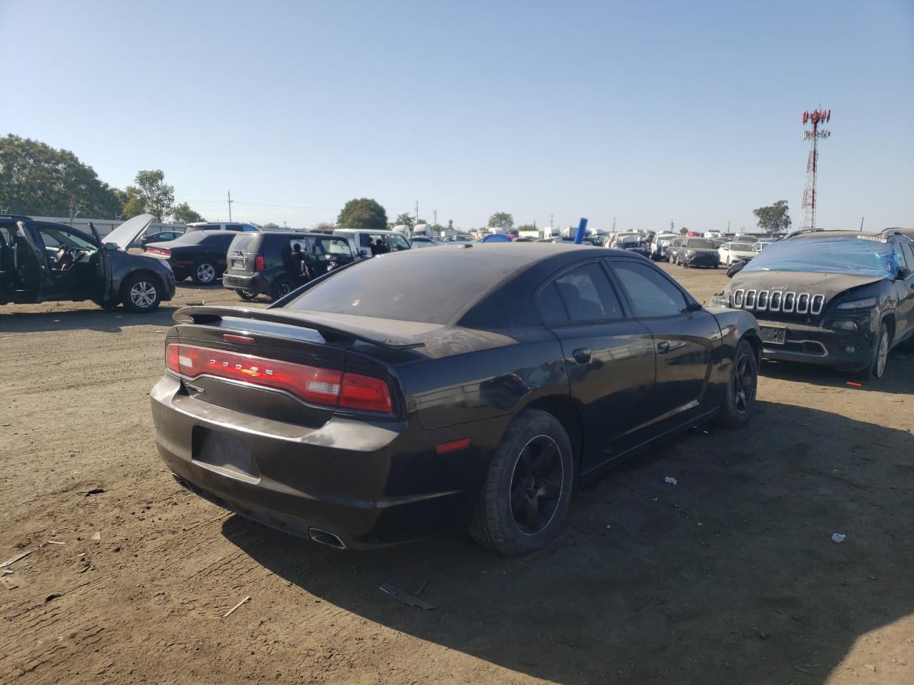Foto 4 de la subasta – 2012 DODGE CHARGER SE con VIN 2C3CDXBGXCH244179