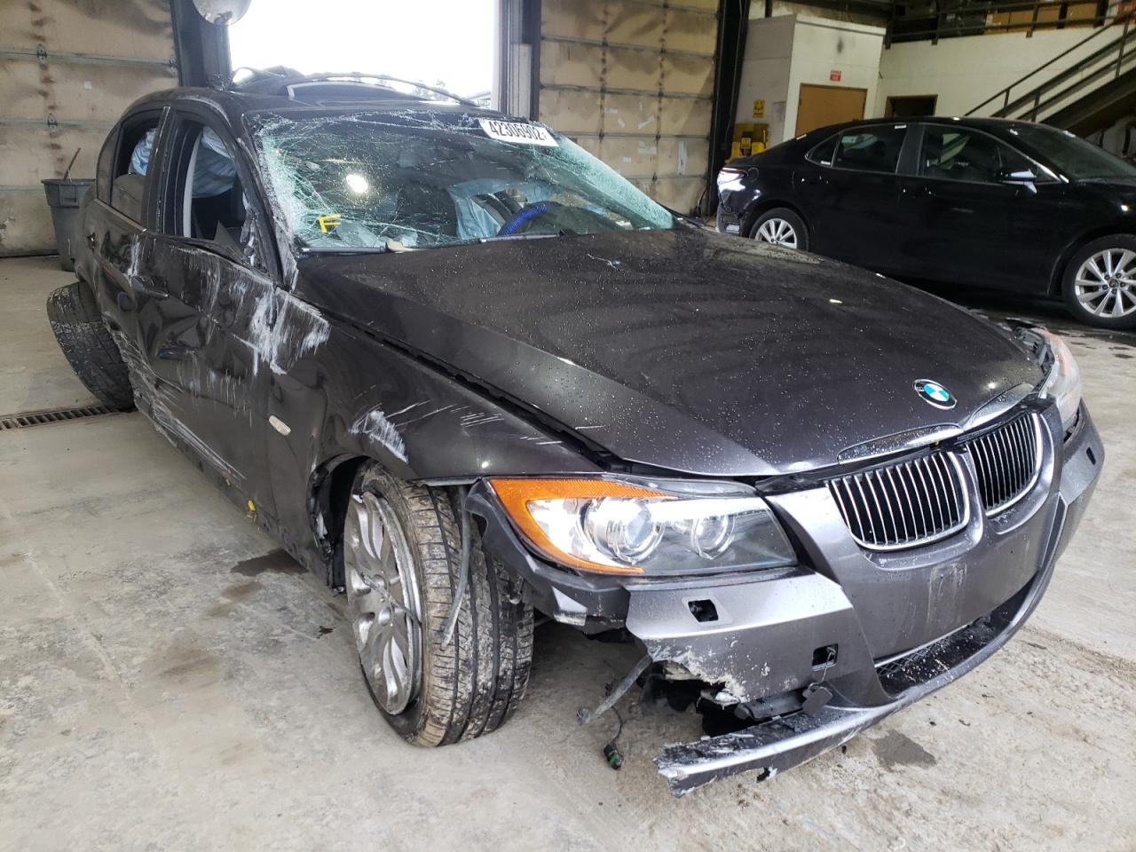 BMW 330 I 2006 with VIN WBAVB33546PS10607 - Photo from auction