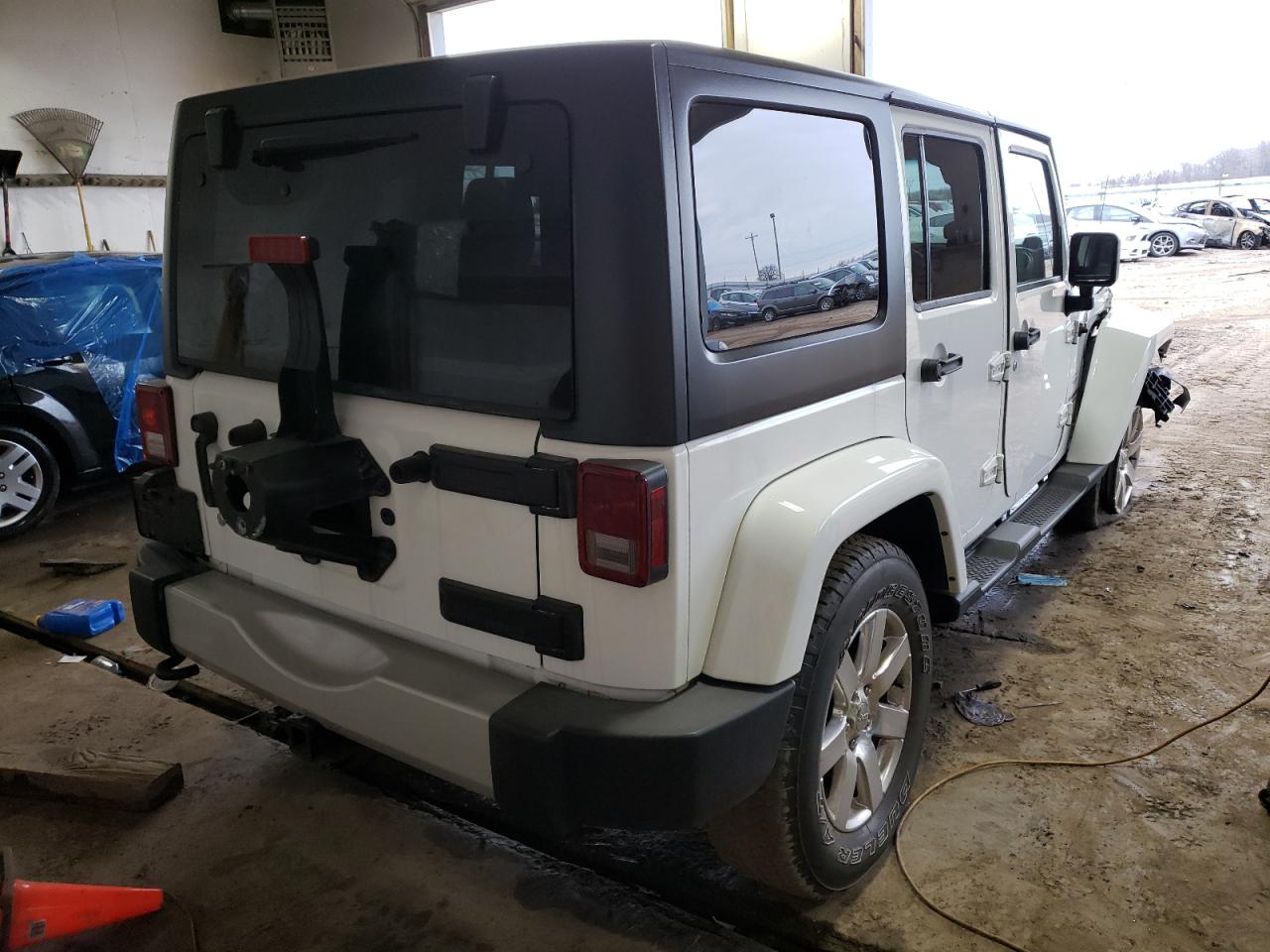 Photo 4 from auction – 2013 JEEP WRANGLER U with VIN 1C4BJWEG8DL627872