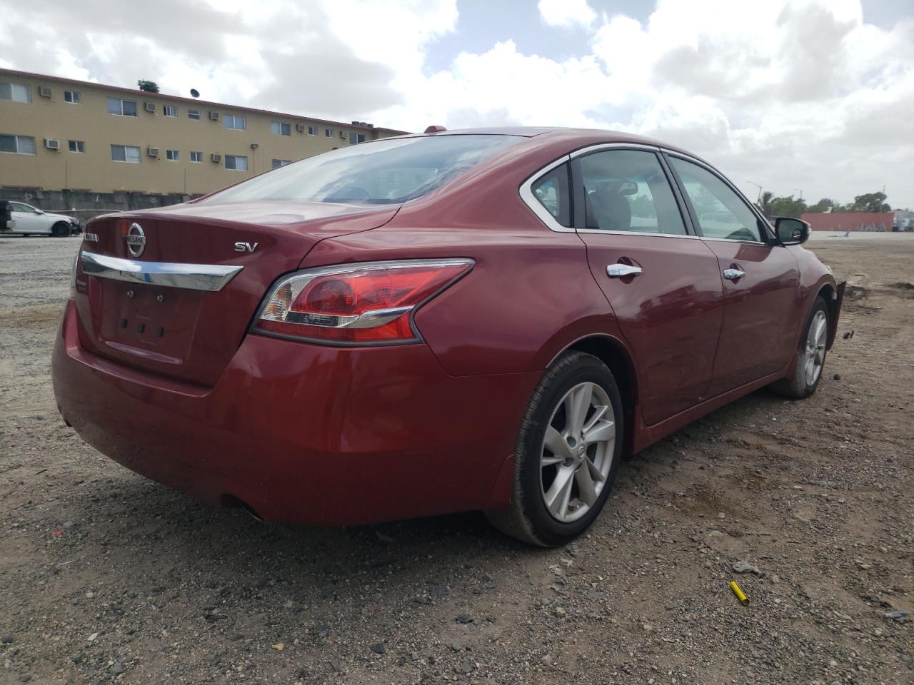 Photo 4 from auction – 2015 NISSAN ALTIMA 2.5 with VIN 1N4AL3AP0FC445182