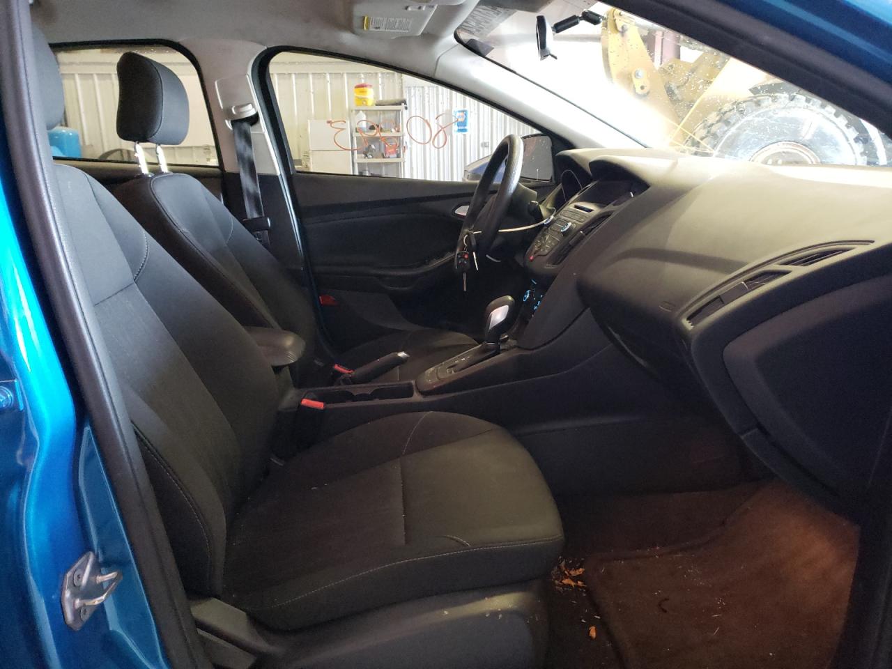 Photo 5 from auction – 2017 FORD FOCUS SE with VIN 1FADP3F29HL203055