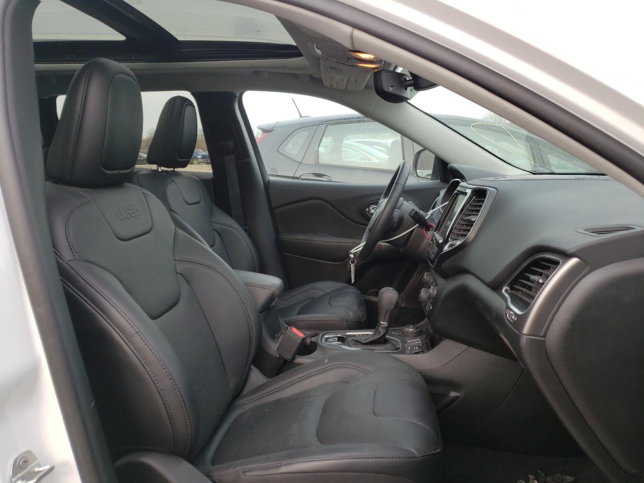 Photo 5 from auction – 2021 JEEP CHEROKEE L with VIN 1C4PJMDX2MD128121