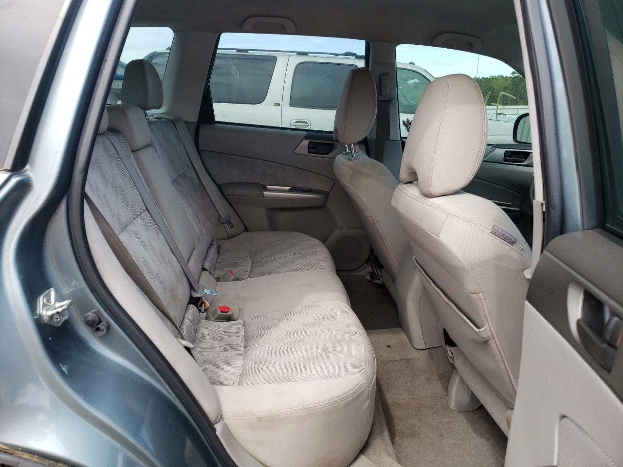 Foto 6 de la subasta – 2010 SUBARU FORESTER X con VIN JF2SH6BC3AH911584