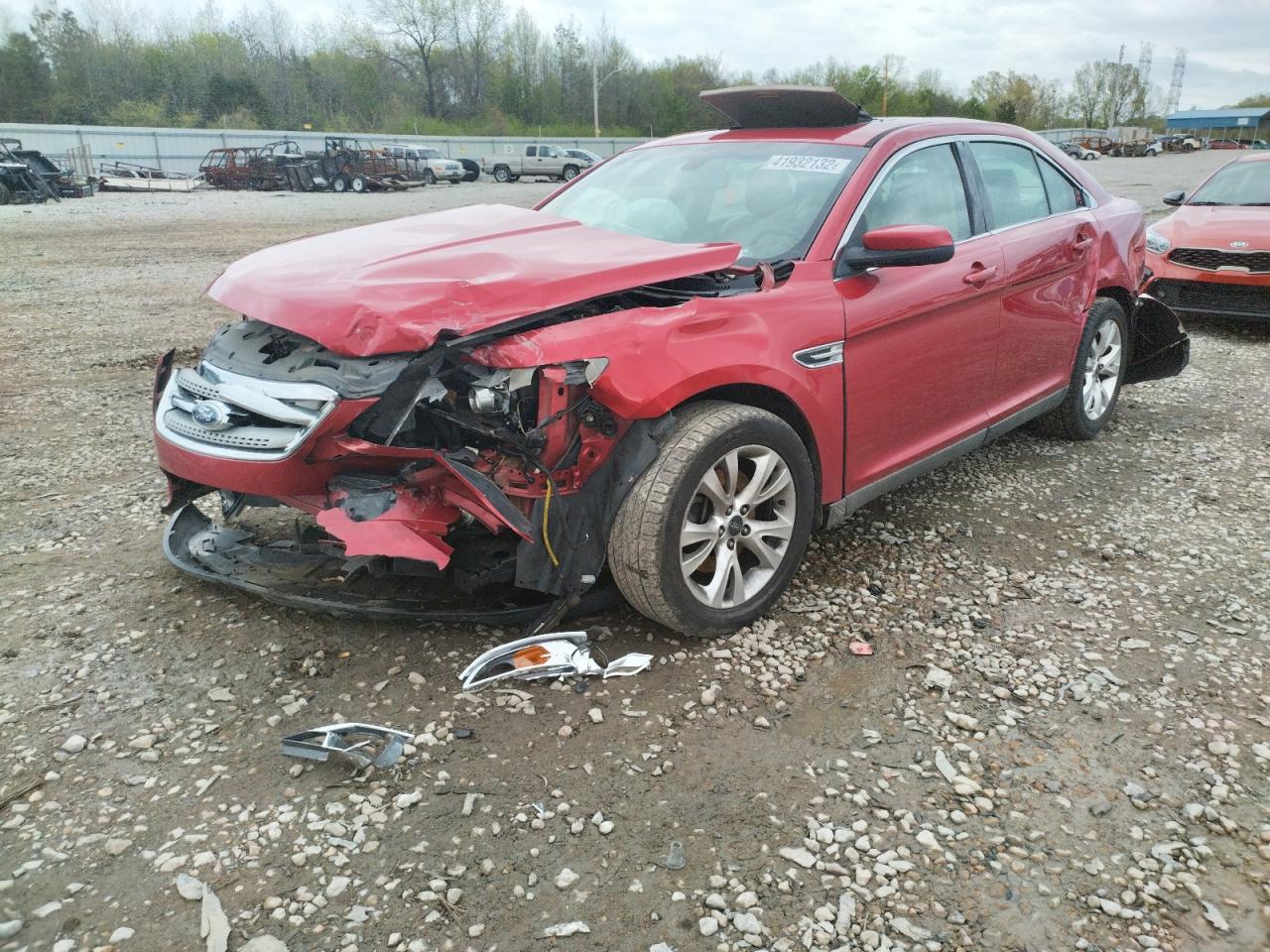 Photo 2 from auction – 2010 FORD TAURUS with VIN 1FAHP2EW8AG170502