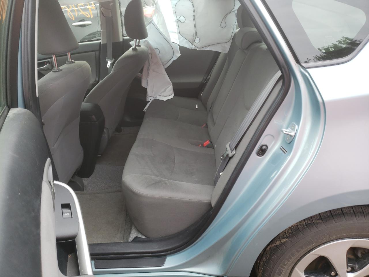 Photo 6 from auction – 2012 TOYOTA PRIUS with VIN JTDKN3DU8C5530880