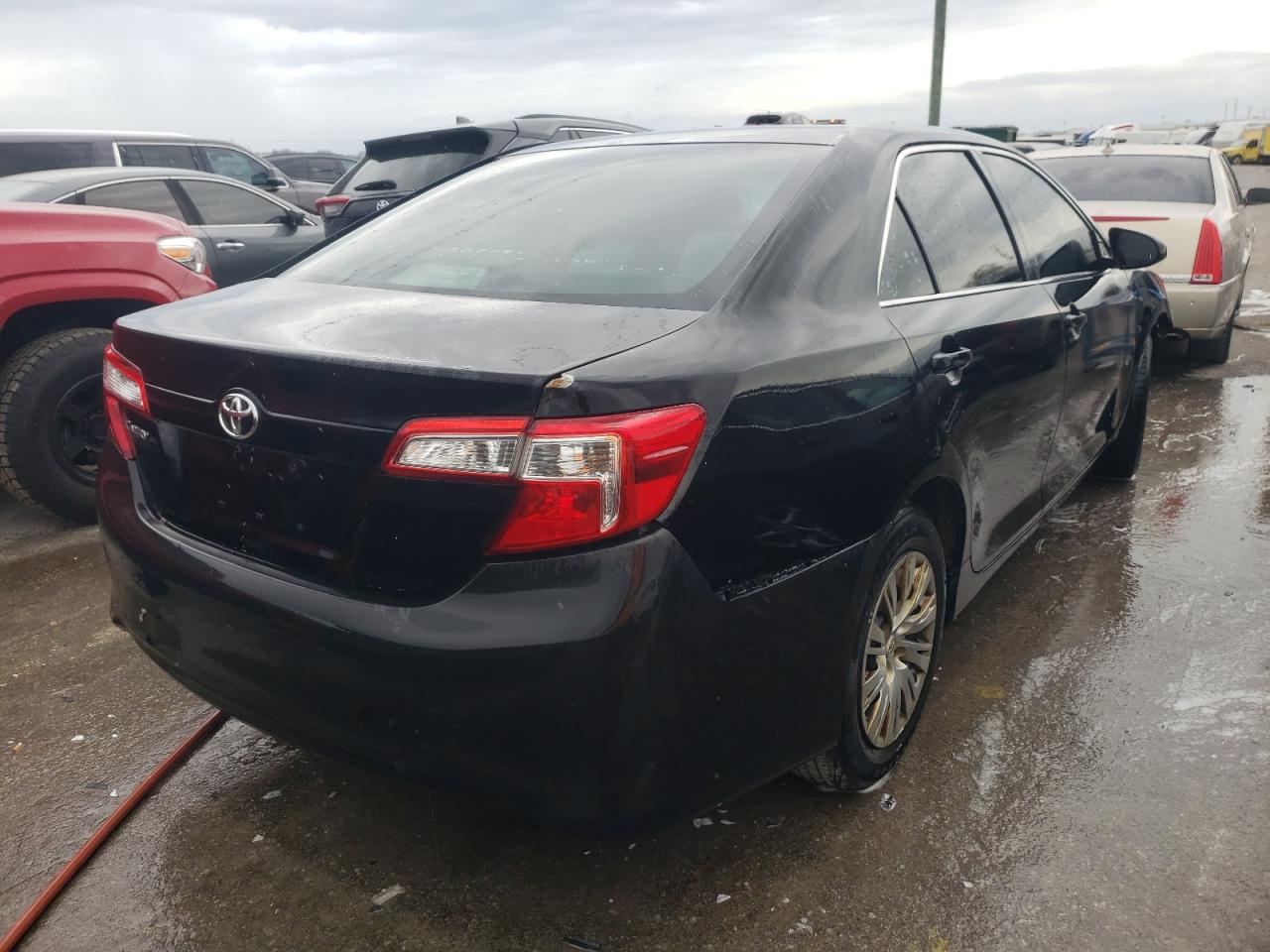 Photo 4 from auction – 2014 TOYOTA CAMRY L with VIN 4T4BF1FK0ER360652