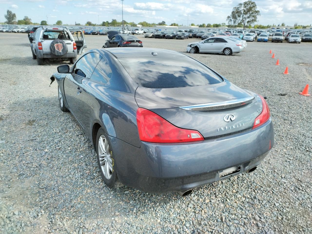 Photo 3 from auction – 2008 INFINITI G37 BASE with VIN JNKCV64E08M104661