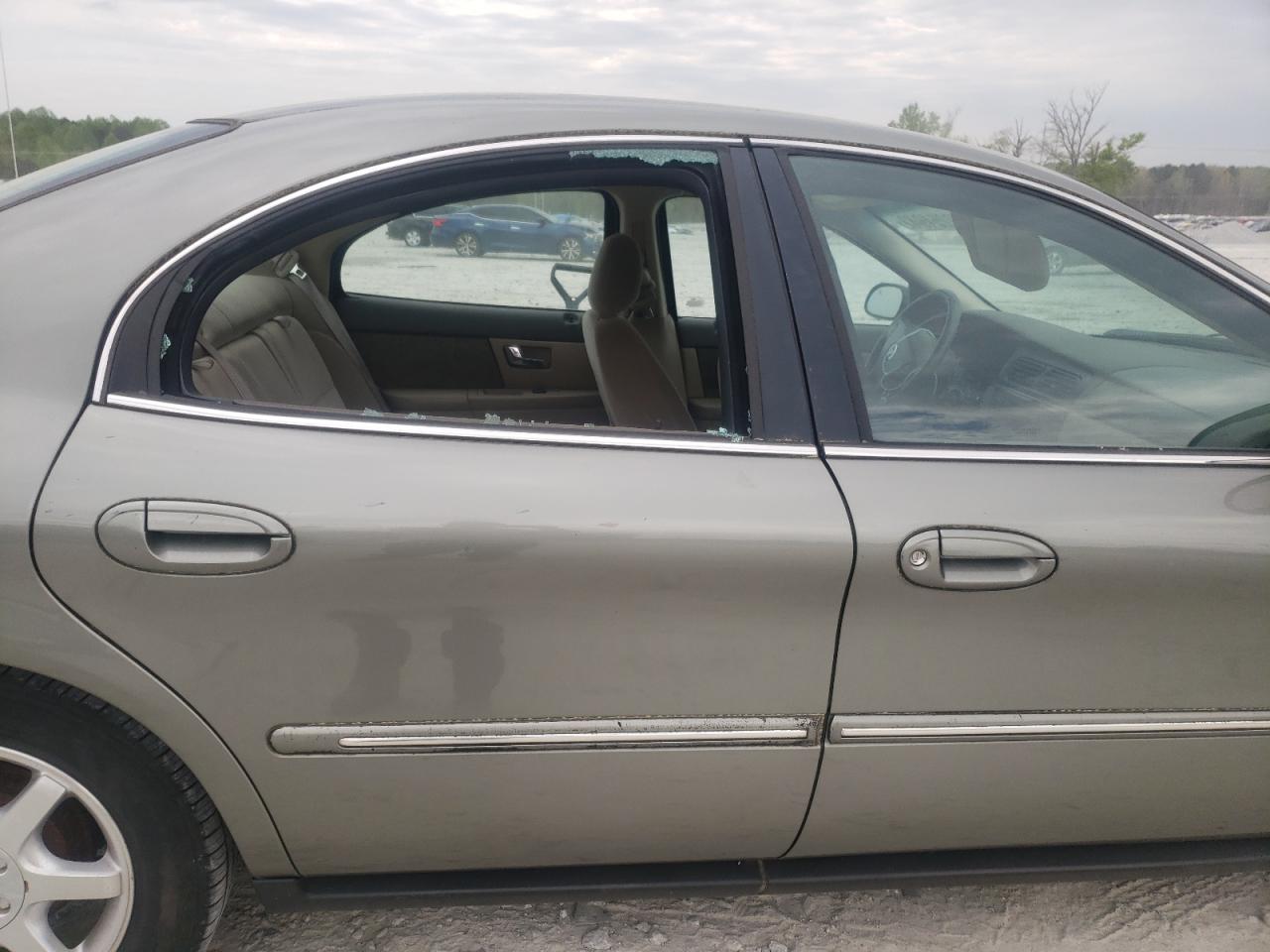 Photo 9 from auction – 2002 MERCURY SABLE GS with VIN 1MEFM50U62G606300