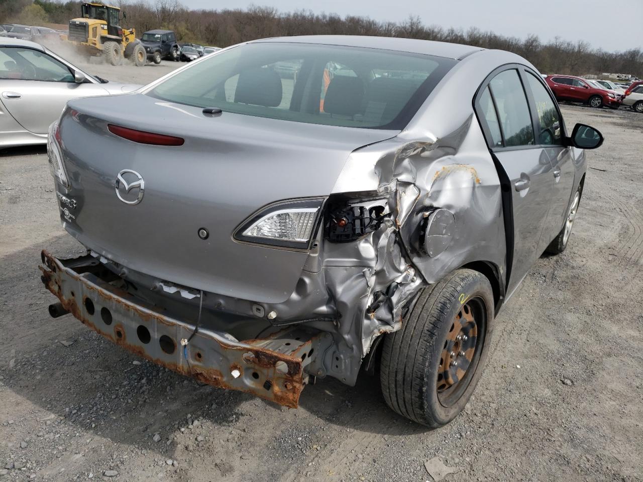 Photo 4 from auction – 2011 MAZDA 3 I with VIN JM1BL1UG1B1902263