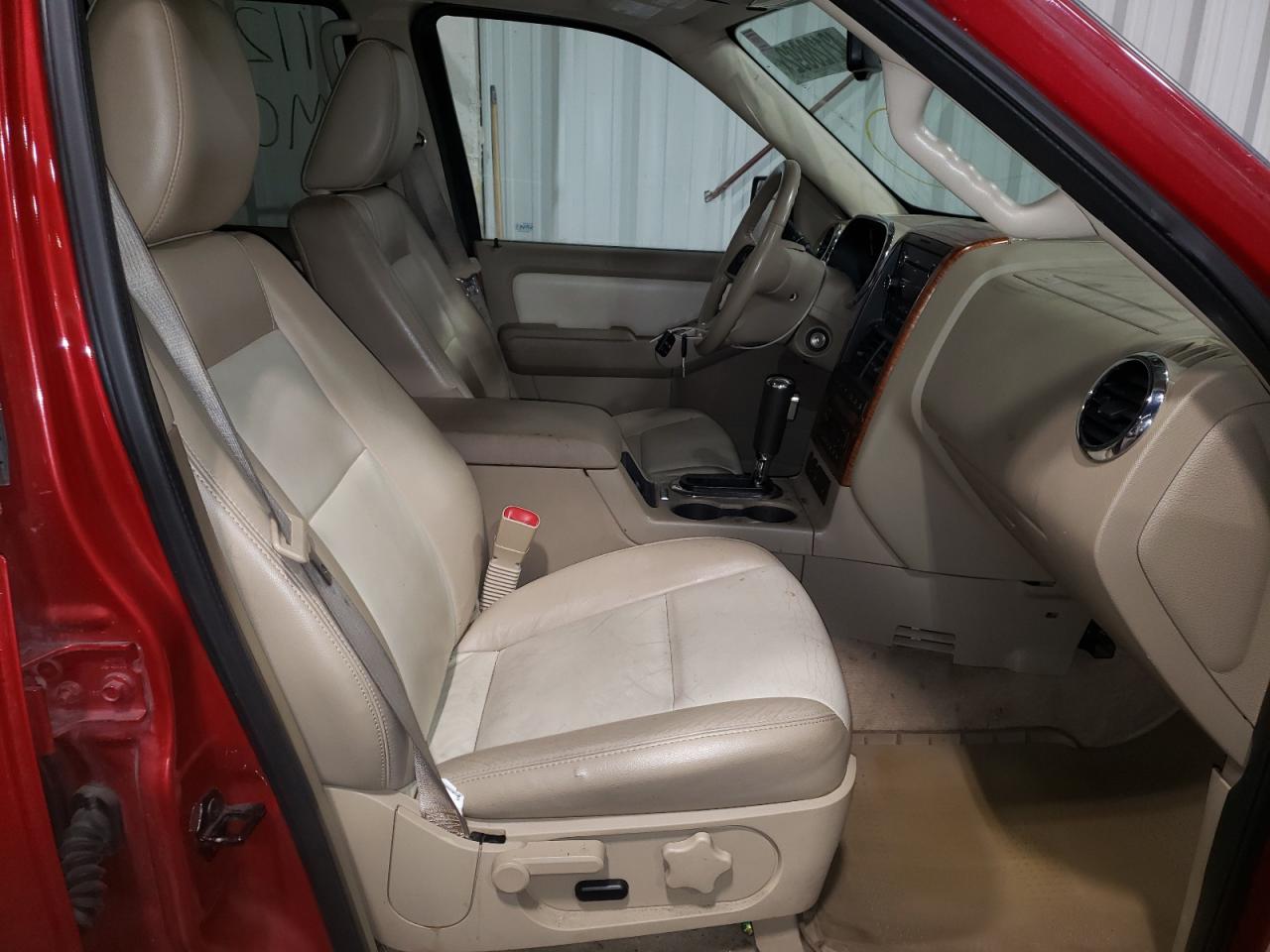 Photo 5 from auction – 2010 FORD EXPLORER E with VIN 1FMEU7EE1AUA34168