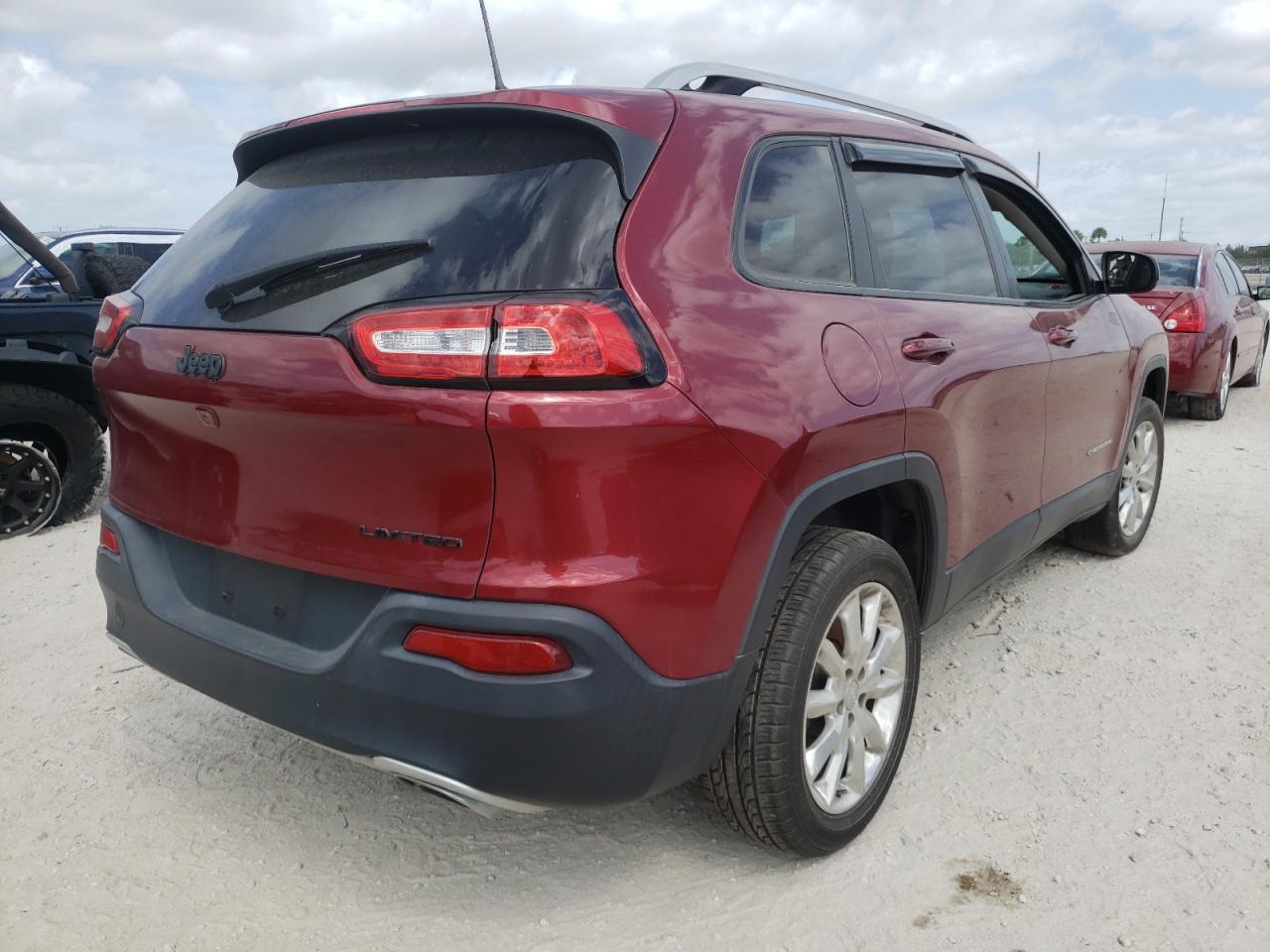 Photo 4 from auction – 2017 JEEP CHEROKEE L with VIN 1C4PJLDS3HW574335
