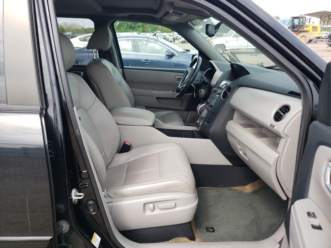 Photo 5 from auction – 2014 HONDA PILOT EXLN with VIN 5FNYF3H70EB020908