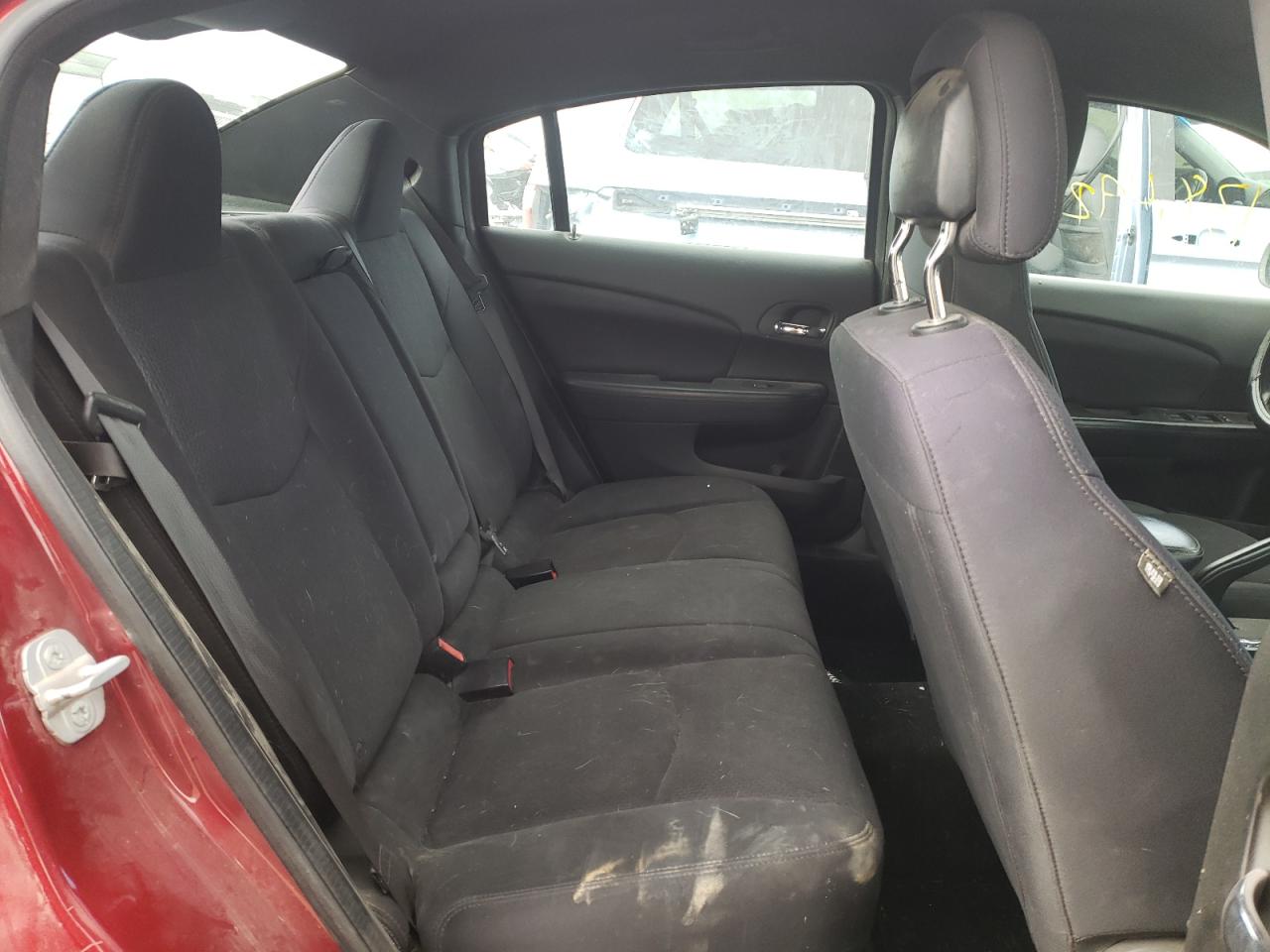 Photo 6 from auction – 2014 CHRYSLER 200 LX with VIN 1C3CCBAB2EN237281