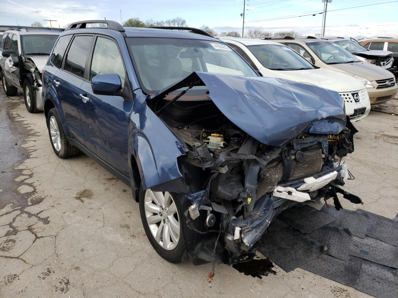 SUBARU FORESTER 2 2013 with VIN JF2SHADC3DH446566 - Photo from auction