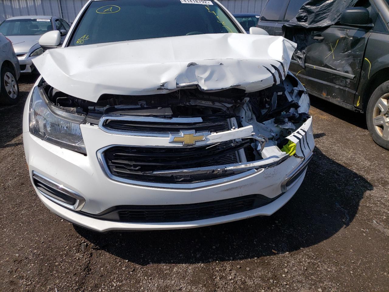 Photo 9 from auction – 2015 CHEVROLET CRUZE LT with VIN 1G1PC5SB1F7293305
