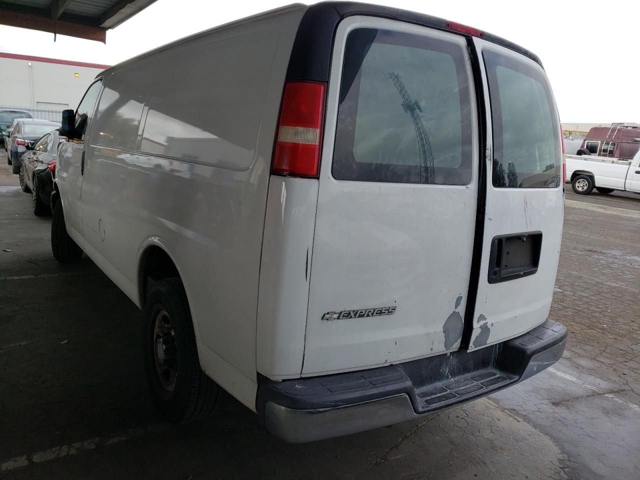 Photo 3 from auction – 2007 CHEVROLET EXPRESS G2 with VIN 1GCGG25V771129903