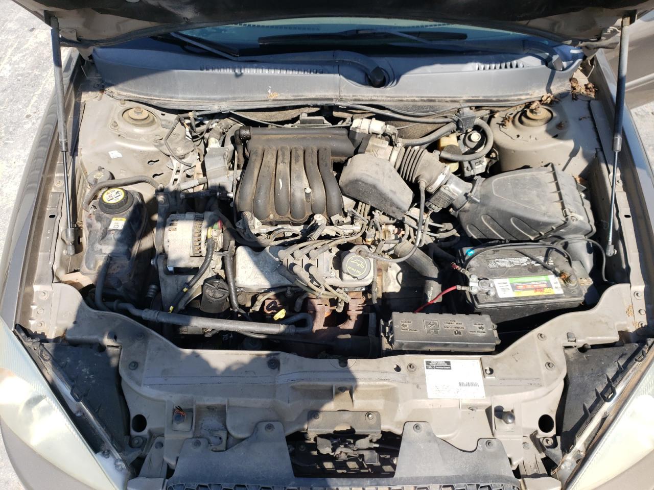 Photo 7 from auction – 2002 FORD TAURUS SES with VIN 1FAFP55U82A166168